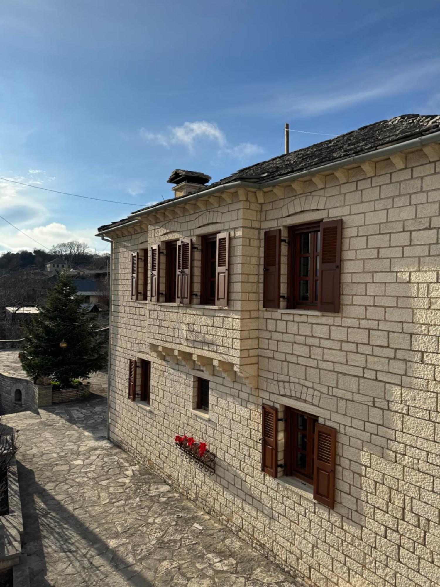Βίτσα Πετρόκτιστο Αρχοντικό "Ιόλη" Με Θέα Ζαγόρι Villa Dış mekan fotoğraf