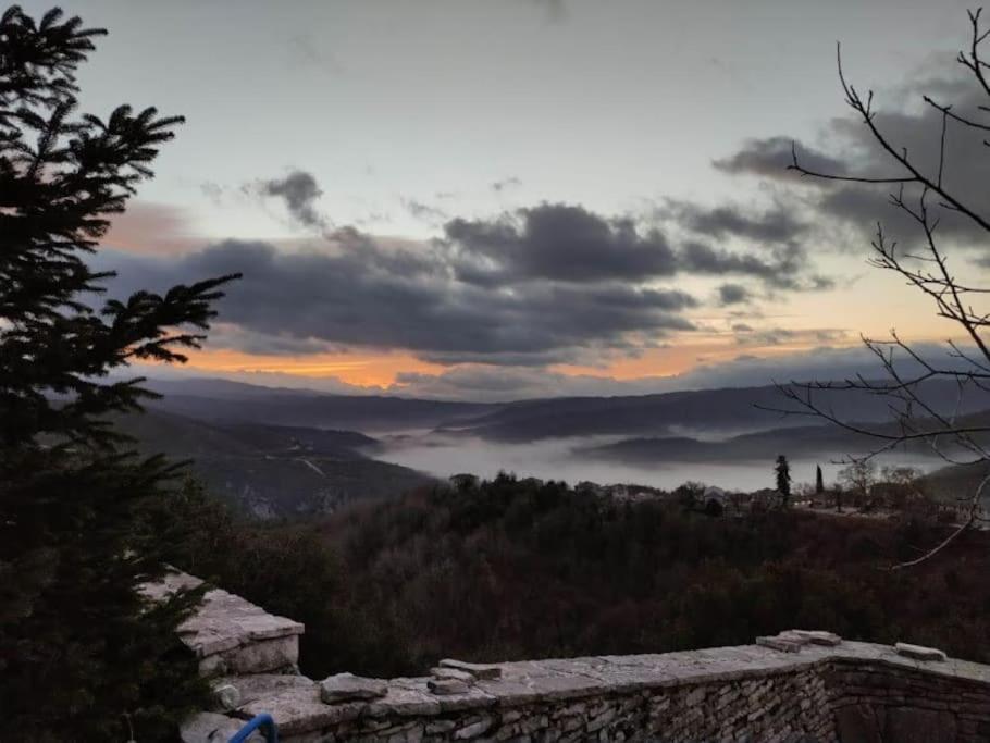 Βίτσα Πετρόκτιστο Αρχοντικό "Ιόλη" Με Θέα Ζαγόρι Villa Dış mekan fotoğraf